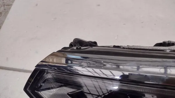 VW Passat B8 Lift Etuvasen ajovalot Full LED IQ Light image 6