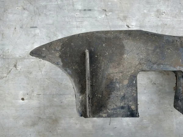 CHRYSLER 300C DODGE CHALLENGER Onderbodbescherming Links Achter 04780809AD image 3