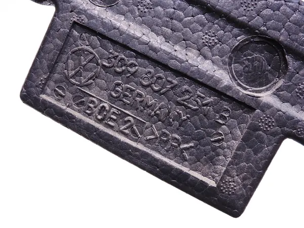 VW PASSAT B6 Kombi Takapuskuri-isolaatio 3C9807251B image 5