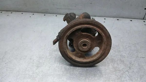 Bomba de dirección OEM VOLVOMAR-139714 para Opel image 2