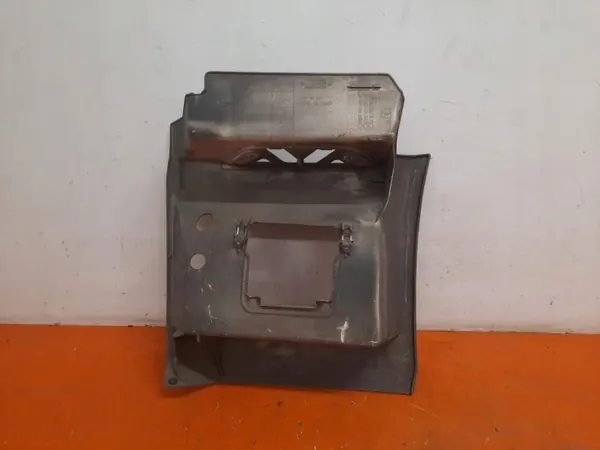 Mercedes Actros MP4 Treeplank OEM A 9606663103 - Gebruikt image 9