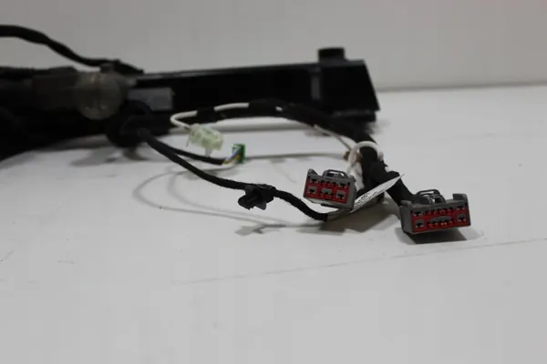Crochet de remorquage électrique Volvo XC40 OEM 32351483 N image 4