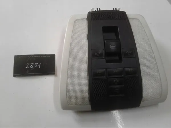 Gebruikte cabine lamp OEM 2049004801 voor Mercedes-Benz image 2