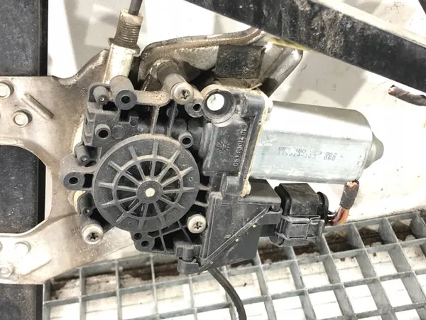 Elevador de vidro dianteiro direito Audi A6 C5 97-05 image 3