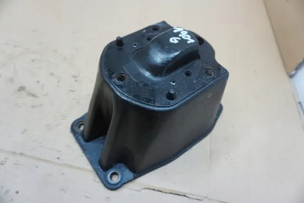 Nissan PATROL Y61 Varaupyöränpidike OEM 19016 image 2