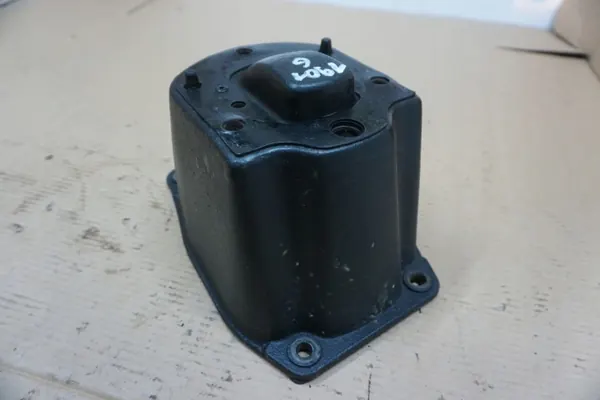 Nissan PATROL Y61 Varaupyöränpidike OEM 19016 image 3