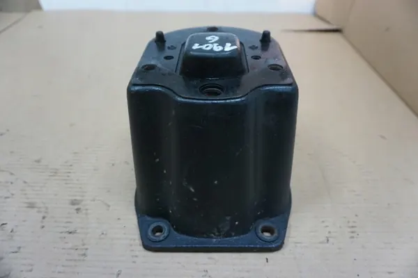Nissan PATROL Y61 Varaupyöränpidike OEM 19016 image 4