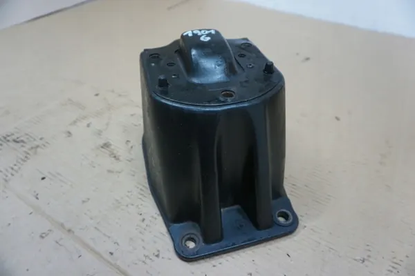 Nissan PATROL Y61 Varaupyöränpidike OEM 19016 image 7
