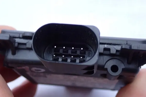 VW AUDI SEAT SKODA Radarassistent 2Q0907686E image 3