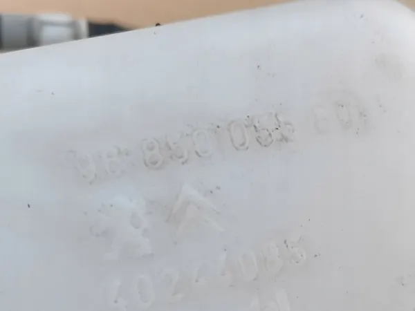 PEUGEOT 3008 5008 Ruitensproeierreservoir 9685005580 image 5