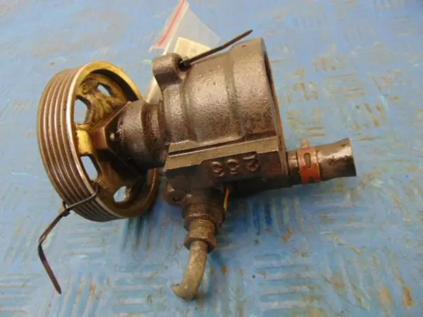 RENAULT CLIO II HB 1.2B Stuurbekrachtigingspomp 7700840105 image 4