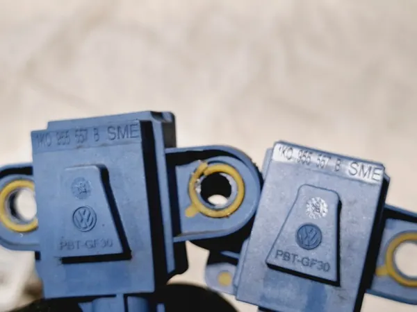 VW Golf V Airbag-Sensor-Modul 1K0909606C image 7