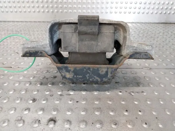 Volkswagen Tiguan 2013 Engine Mount Left Side OEM 3C0199555AF image 2