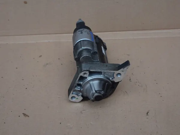 Arrancador DACIA SANDERO II LIFT 1.0 SCE 233002596R image 2