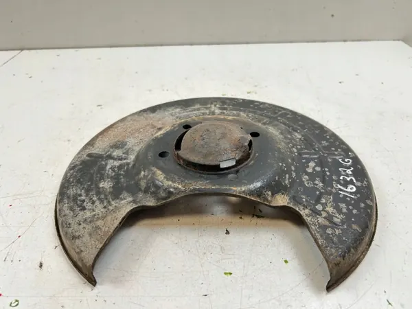 Opel Zafira C Bakre bromssköld OEM 12774863 image 3