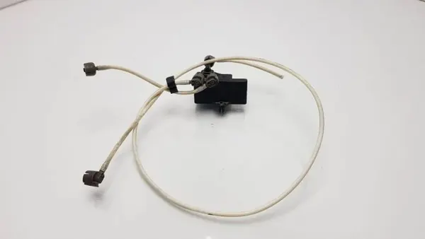 Válvula de vacío OEM 2028000578 para Mercedes W202 image 2