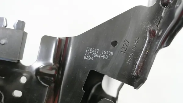 BMW G30 G31 Strålkastarfäste OEM 7377804 Höger Fram image 5