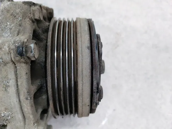 Compresor de Aire Acondicionado Mitsubishi Colt VI FL 1.3 MN164472 AKC200A080A image 7