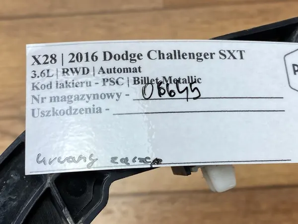 Deslizamento de montagem do para-choque Dodge Challenger 2015+ image 6