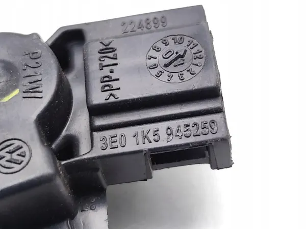 VW Jetta takavalolamppukanta OEM 1K5945259 Vasen puoli image 7