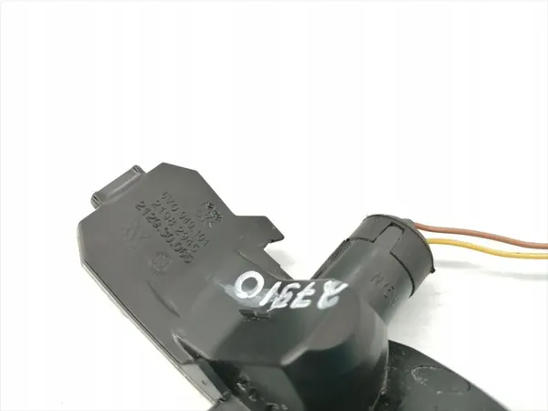 Indicador de espelho esquerdo Skoda Fabia 2017 image 5