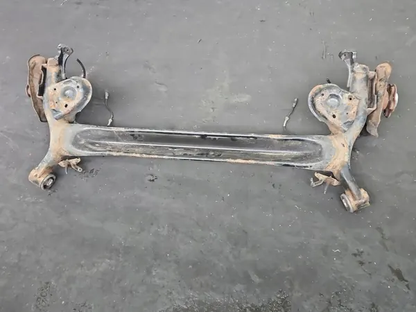 Poutre d'essieu arrière OEM IMPRK1548154 Renault Kadjar image 6
