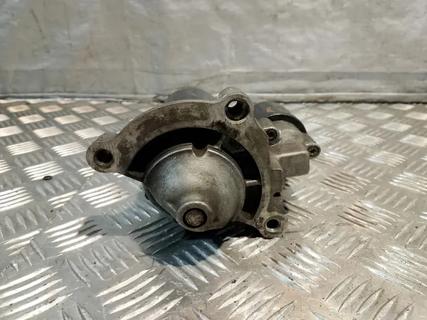 Motor de arranque Bosch 2.0 Citroen Xsara Picasso image 3