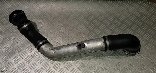 BMW E60 E61 Luftansaugschlauch Intercooler 7799401 image 5