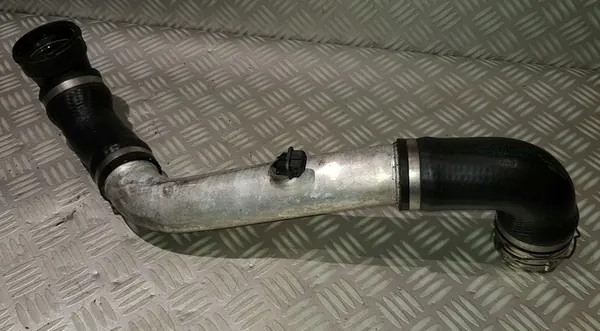 BMW E60 E61 Luftansaugschlauch Intercooler 7799401 image 6