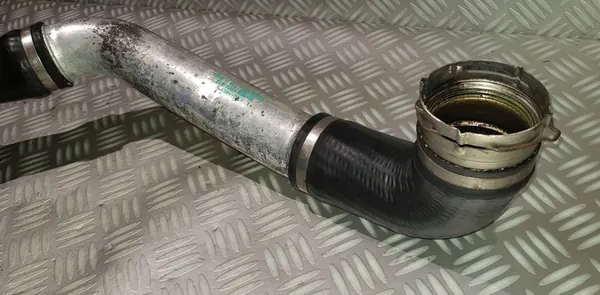 BMW E60 E61 Luftansaugschlauch Intercooler 7799401 image 9