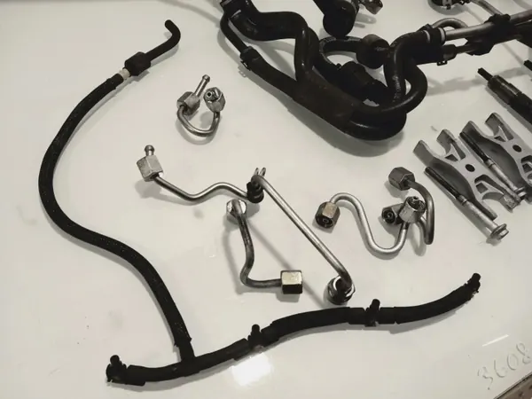 Audi OE 03L130755AC Inspuitsysteem set image 3