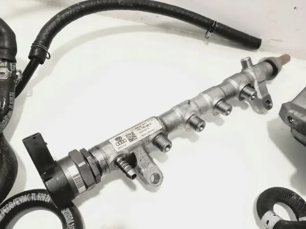 Audi OE 03L130755AC Inspuitsysteem set image 4