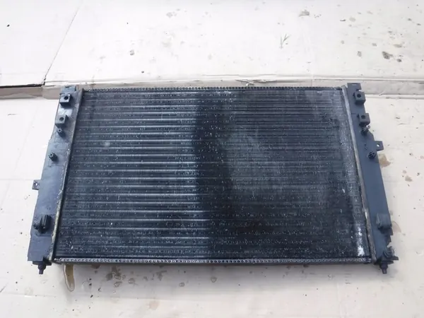 Radiador de agua VW Passat B5 FL 8D0121251L image 2