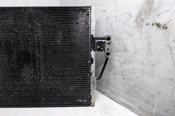 Ilmastointiradiaattori BMW 5 (E39) 2.0L Bensiini image 2