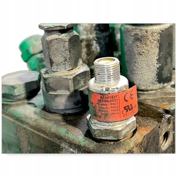 Distributeur hydraulique Mercedes-Benz OEM 84096 image 8