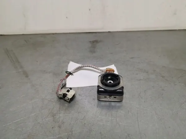 Reator Xenon Subaru OEM FBZ14556 - Usado image 2