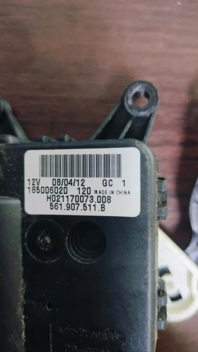 Lämmitysmoottori OEM 561907511B VW Passat B7 1.8 TFSI:lle image 3