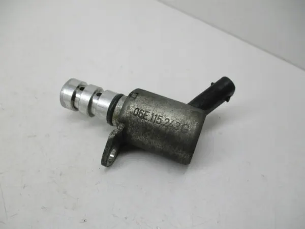 Soupape de Commande d'Arbre à Cames Audi Q7 A4 3.0 TFSI OEM 06E115243G image 4