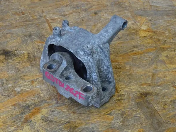 Soporte de motor AUDI Q3 8U 2.0 TDI 5N0199262F image 4