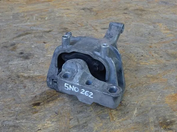 Soporte de motor AUDI Q3 8U 2.0 TDI 5N0199262F image 9