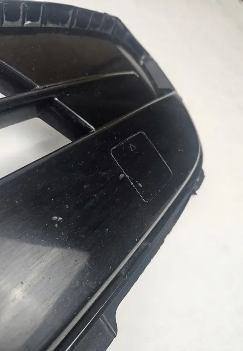 KIA SORENTO III 2014-2017 Etupuskuri Grilli 86560-C5010 image 10