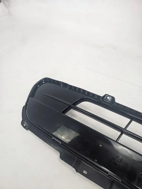 KIA SORENTO III 2014-2017 Etupuskuri Grilli 86560-C5010 image 2