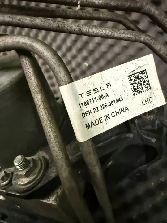 ABS-pumppu OEM 104474700AVV Tesla Model S:lle image 5