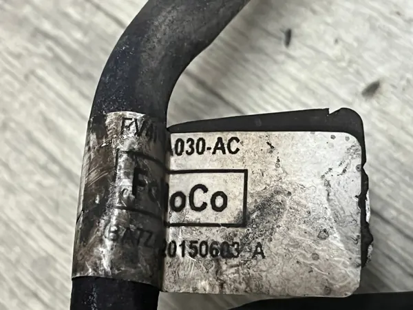 Conduit de refroidisseur d'huile Ford OE OEM FV4P7A031AC image 4