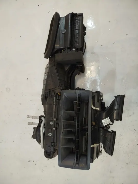 Radiateur de chauffage Audi A6 C7 OEM 4G1820005G - Occasion image 3