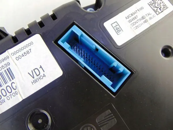 Nopeusmittari Skoda Rapid 2011-2015 OEM 5JA920800C image 7