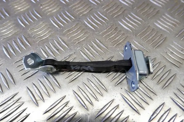 Tope puerta trasera izquierda Toyota Yaris P21 OEM 68630K0010 image 4