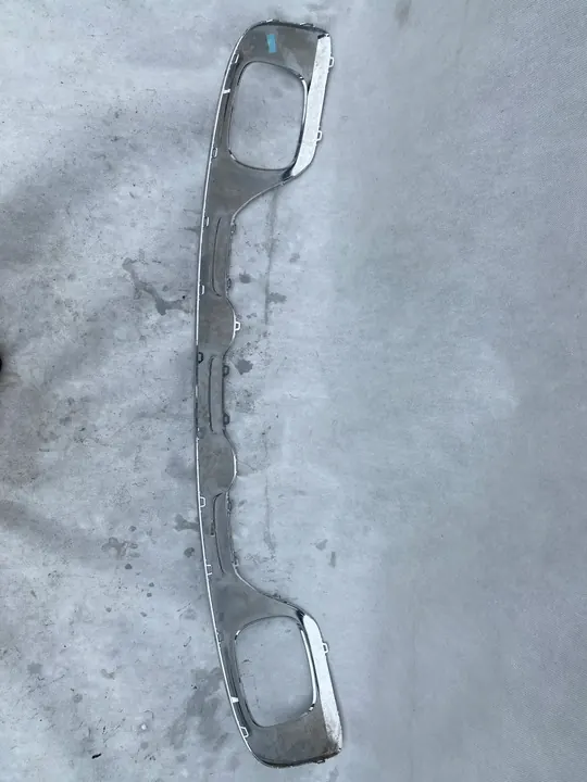 Bakre stötfångarspoiler Mercedes GLA W156 AMG image 4