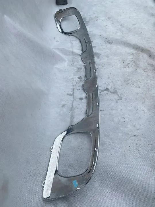 Bakre stötfångarspoiler Mercedes GLA W156 AMG image 5