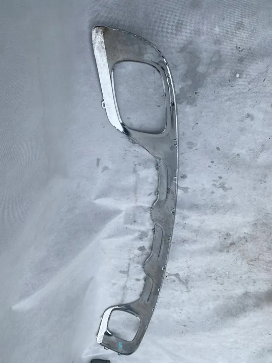 Bakre stötfångarspoiler Mercedes GLA W156 AMG image 6